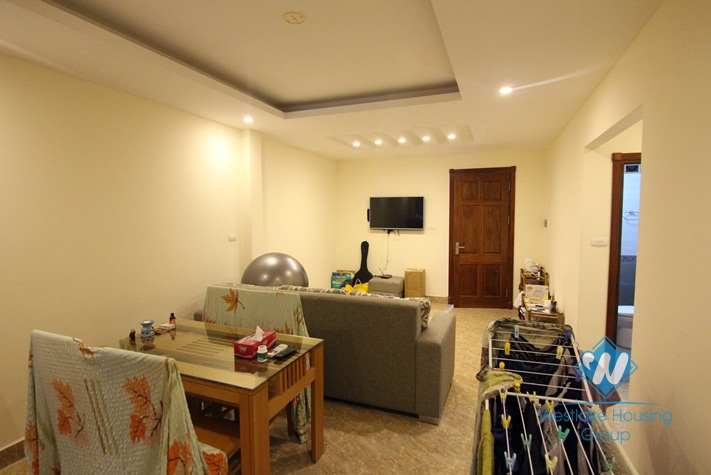 One big bedroom for rent in Tay Ho district, Closed Westlake